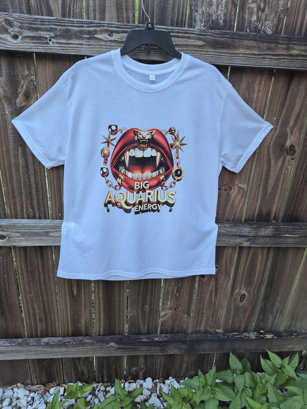 Big Aquarius Mouth White Cotton T-Shirt Unisex XLarge Graphic Tee Crew Neck